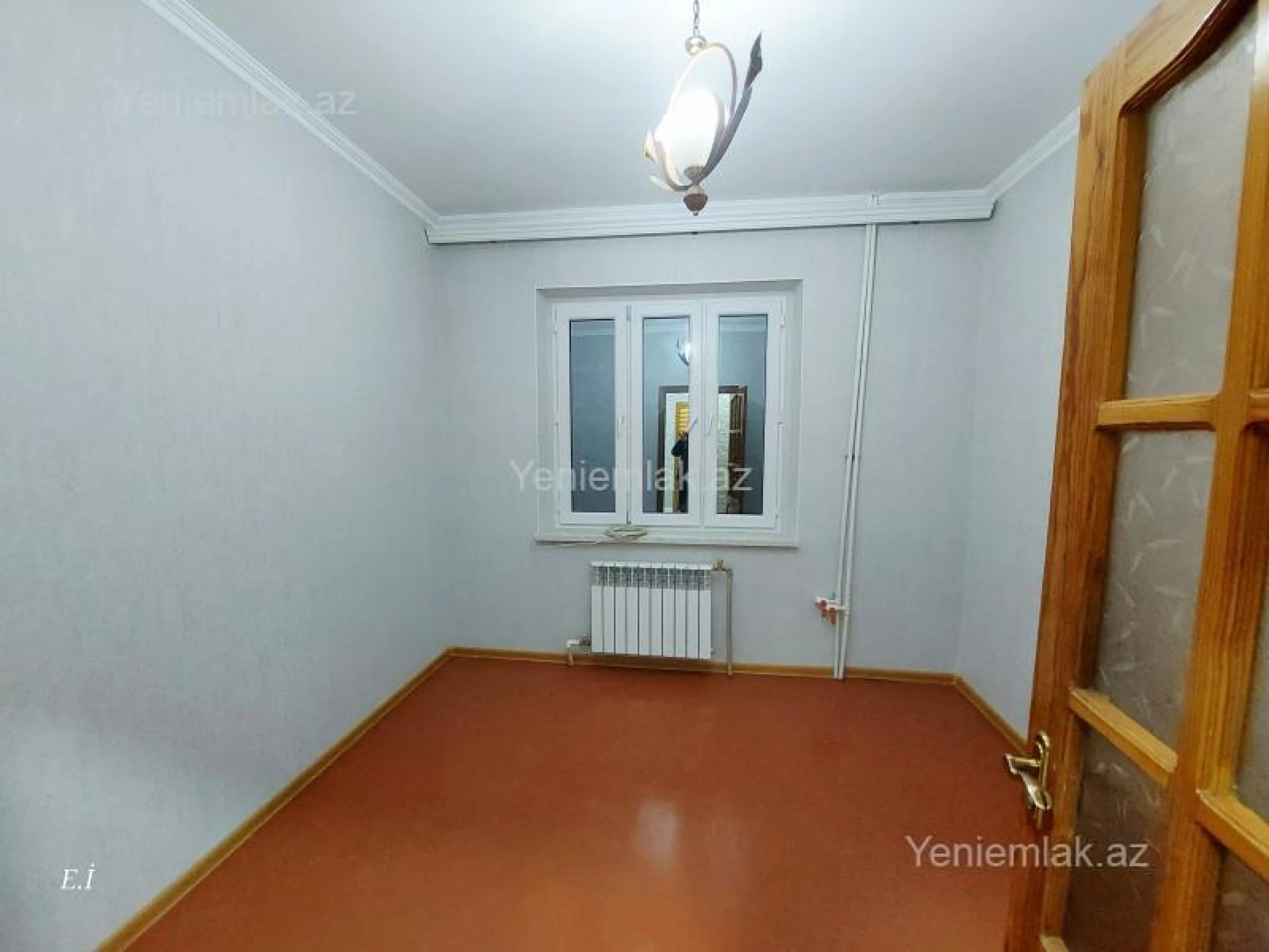 Satılır 3 otaqlı köhnə tikili 70 m²
