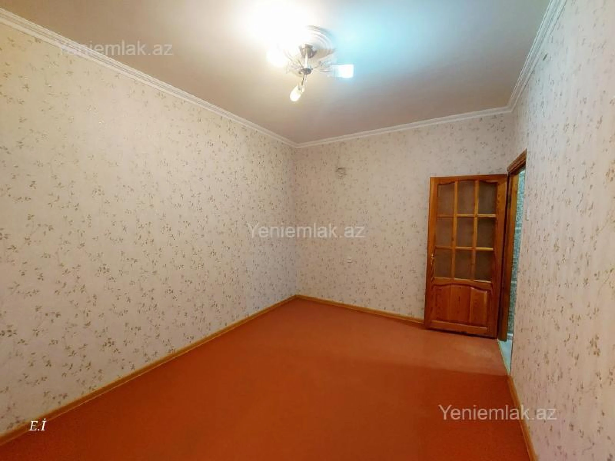 Satılır 3 otaqlı köhnə tikili 70 m²