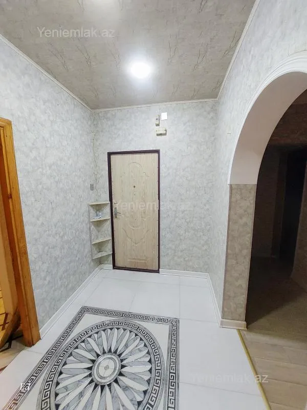 Satılır 3 otaqlı köhnə tikili 70 m²