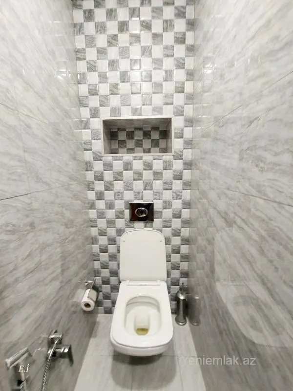 Satılır 3 otaqlı köhnə tikili 70 m²