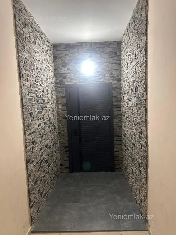 Satılır 3 otaqlı yeni tikili 135 m²