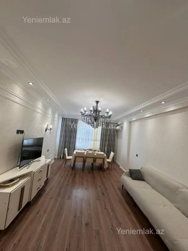 Satılır 3 otaqlı yeni tikili 135 m²
