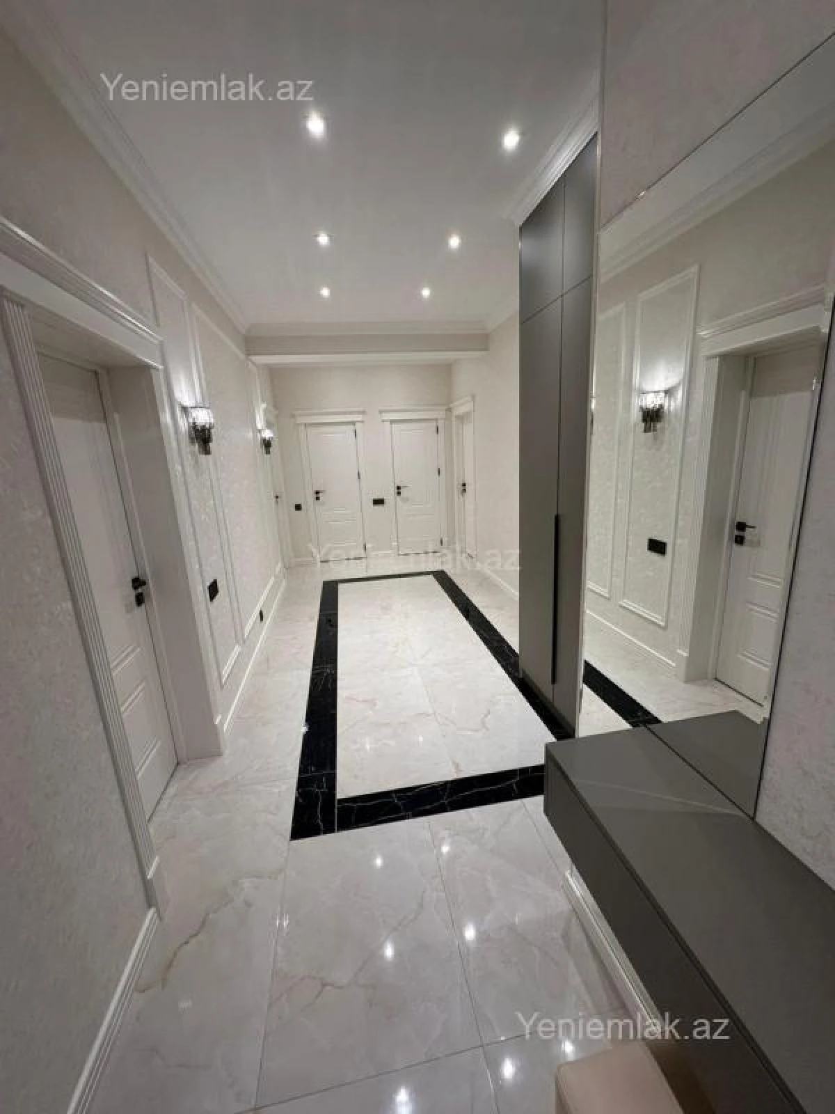 Satılır 3 otaqlı yeni tikili 135 m²