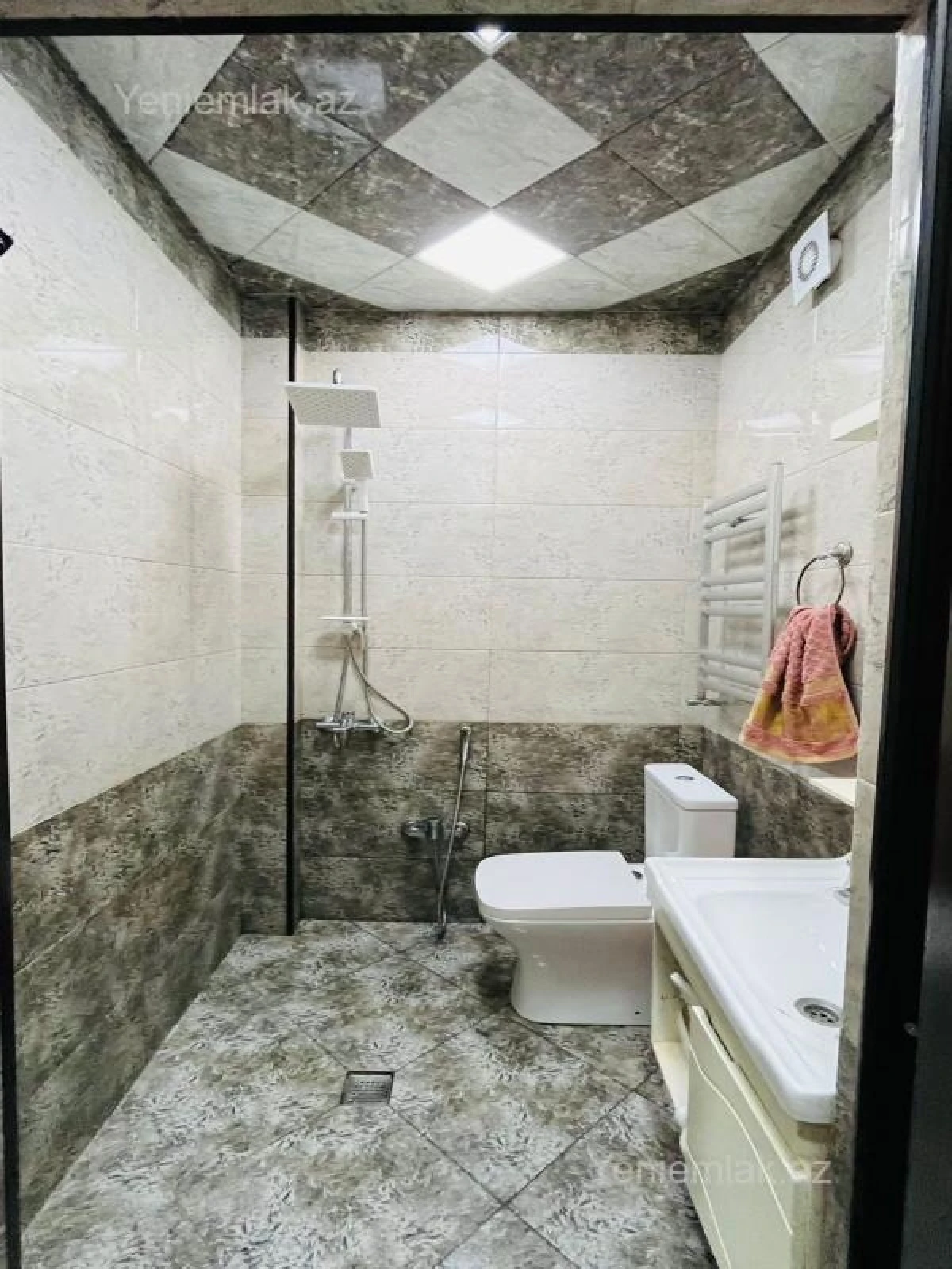 Satılır 3 otaqlı yeni tikili 78 m²