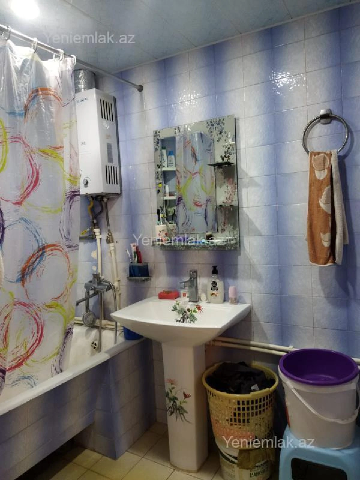 Satılır 4 otaqlı köhnə tikili 100 m²