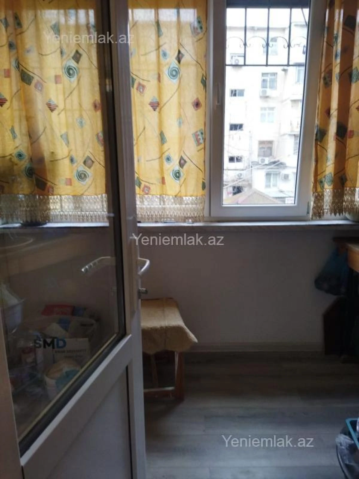 Satılır 4 otaqlı köhnə tikili 100 m²