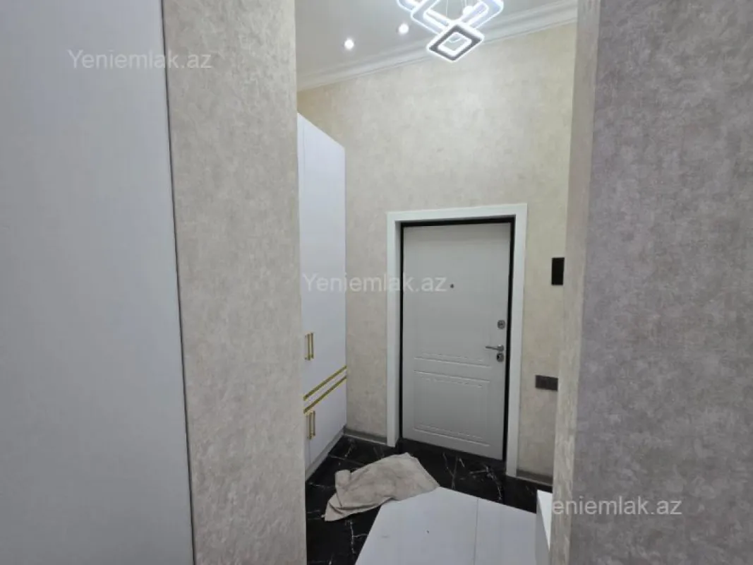 Satılır 3 otaqlı yeni tikili 63 m²