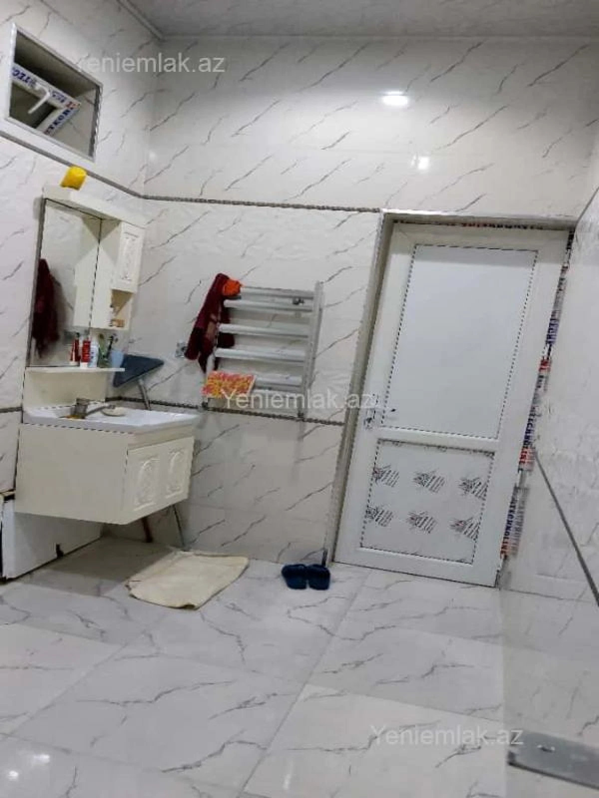 Satılır 8 otaqlı həyət evi 225 m²