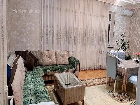 Satılır 8 otaqlı həyət evi 225 m²