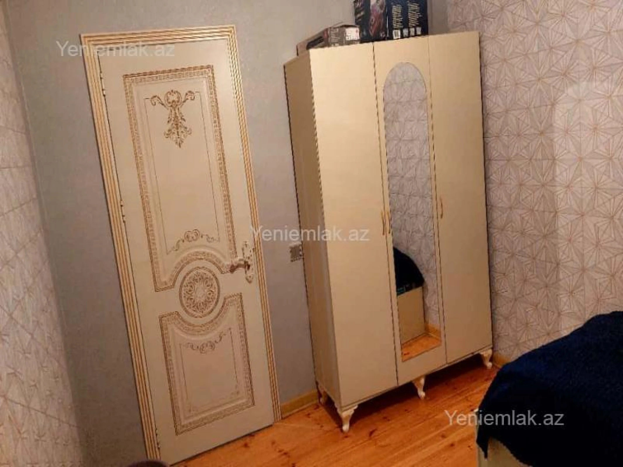 Satılır 8 otaqlı həyət evi 225 m²