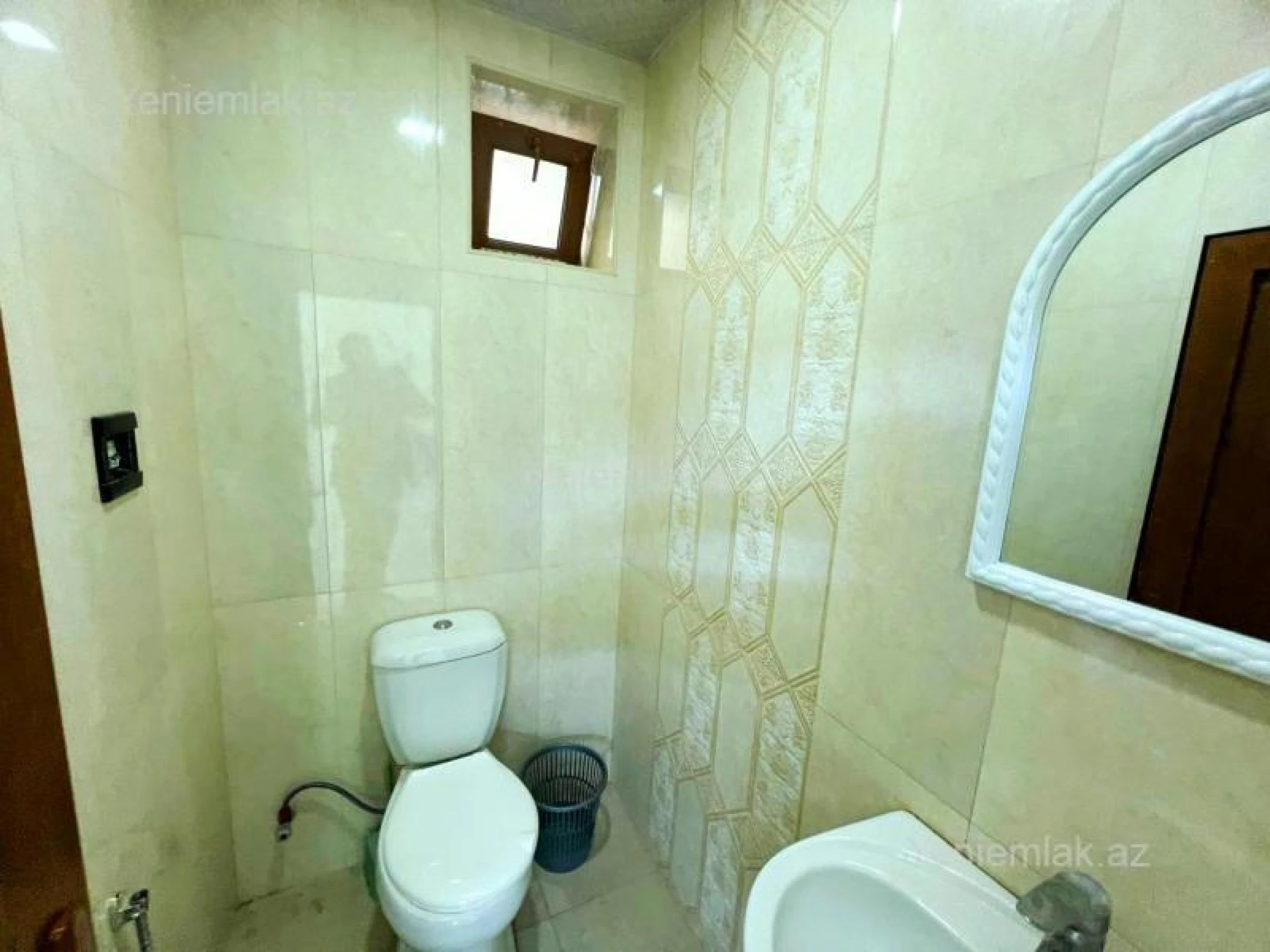Satılır 5 otaqlı obyekt 331 m²