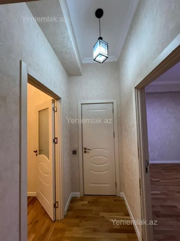 Satılır 3 otaqlı köhnə tikili 107 m²