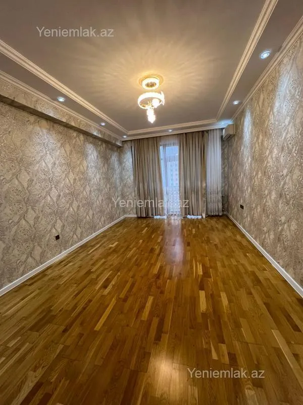 Satılır 3 otaqlı köhnə tikili 107 m²