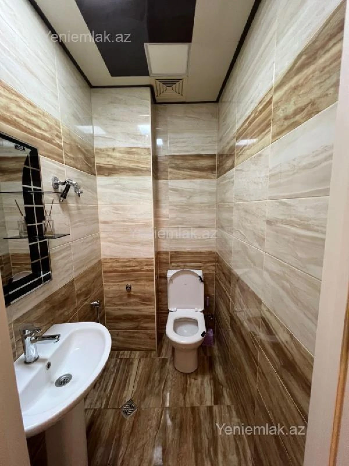 Satılır 3 otaqlı köhnə tikili 107 m²