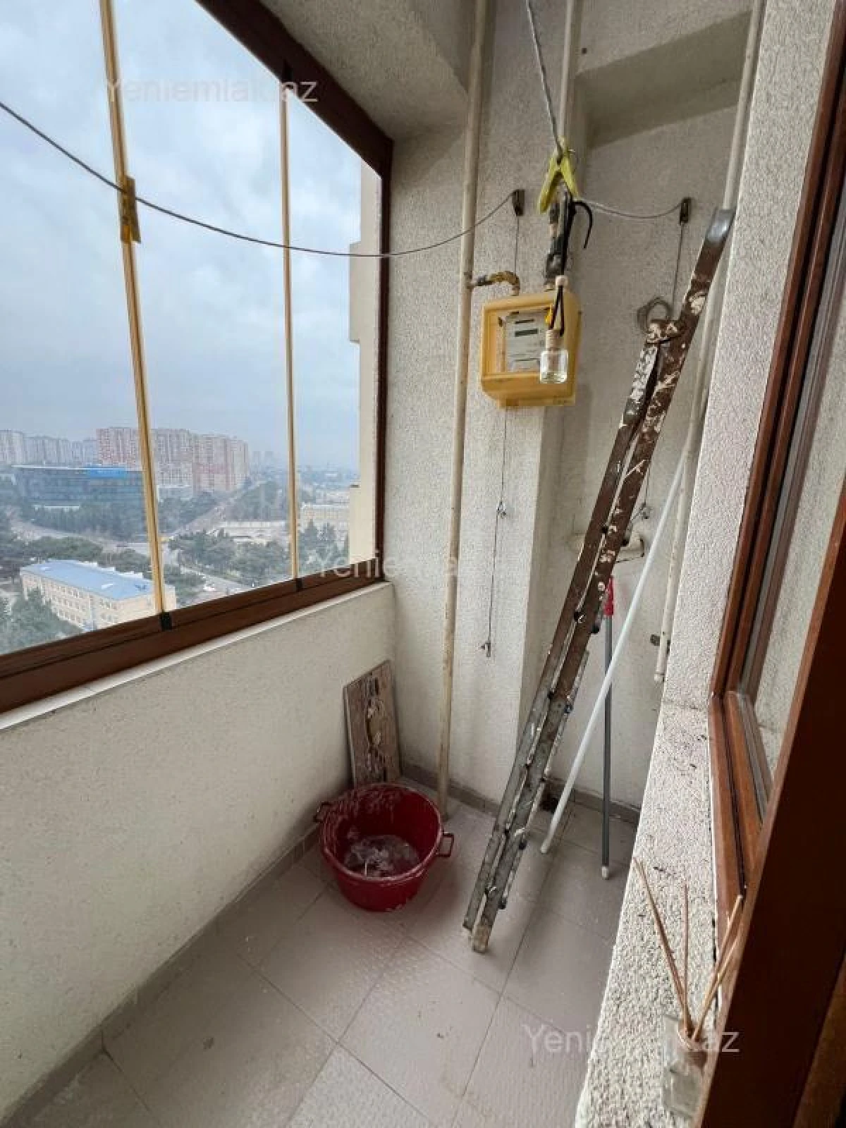 Satılır 3 otaqlı köhnə tikili 107 m²