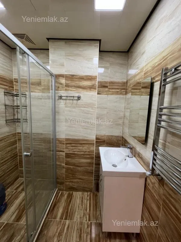 Satılır 3 otaqlı köhnə tikili 107 m²