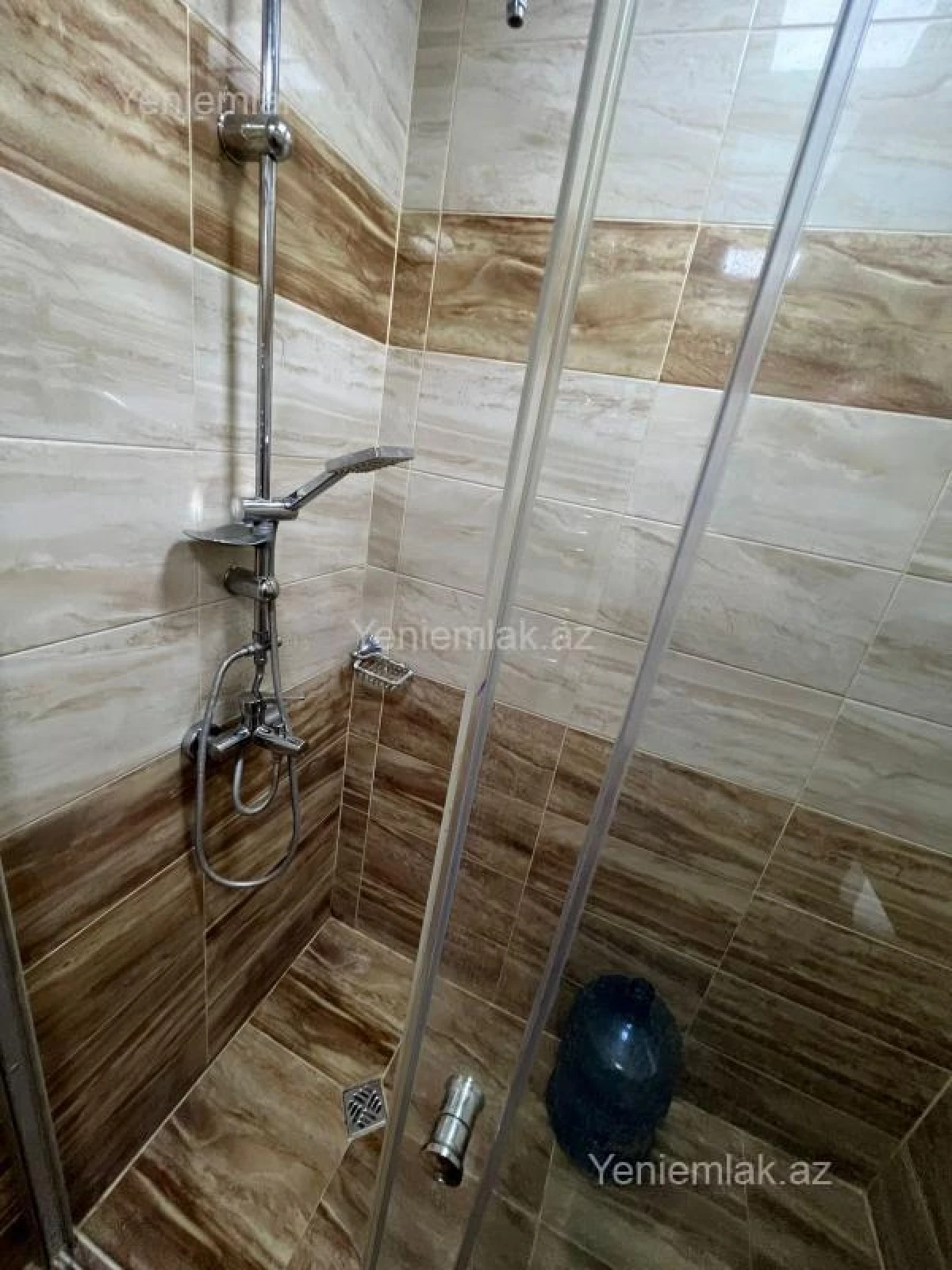 Satılır 3 otaqlı köhnə tikili 107 m²