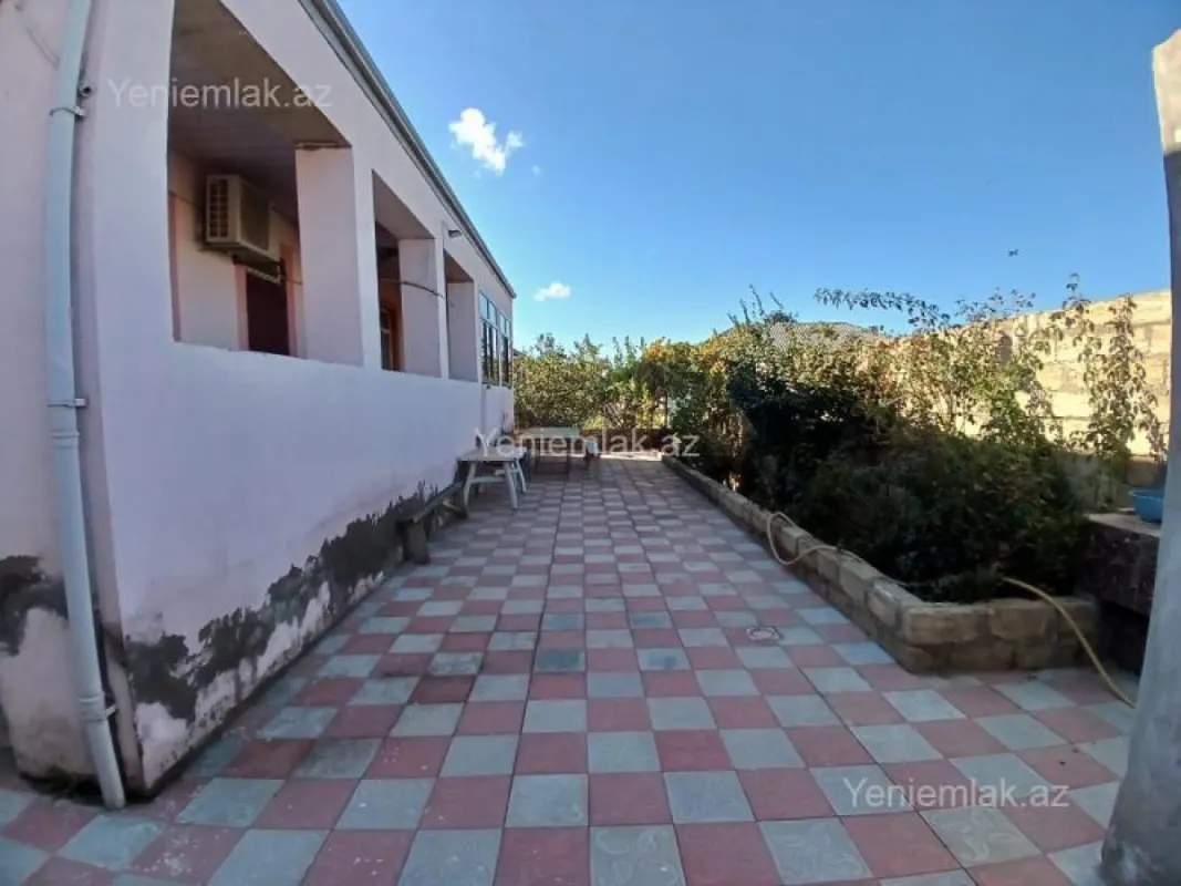 Satılır 5 otaqlı həyət evi 170 m²
