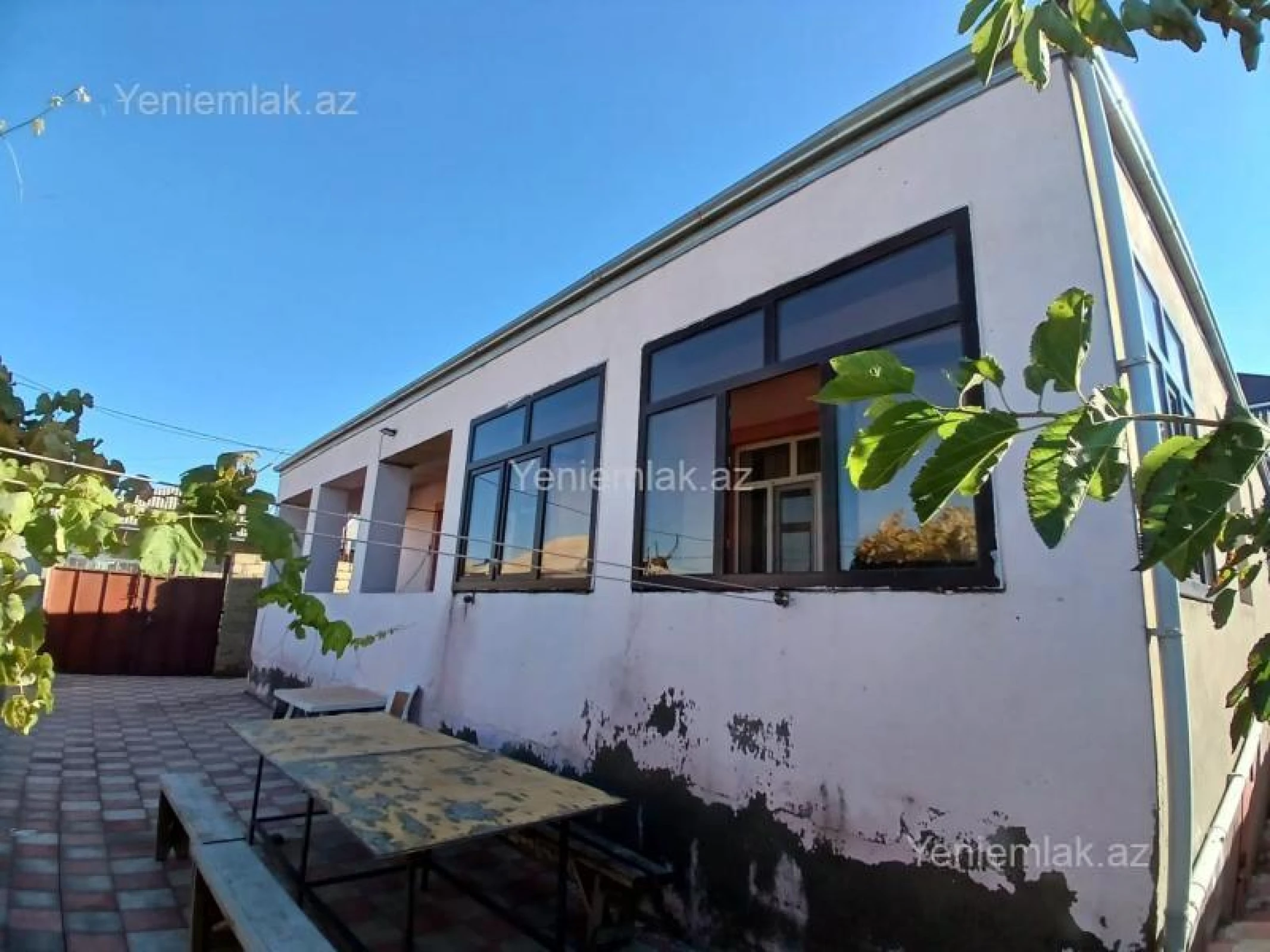 Satılır 5 otaqlı həyət evi 170 m²