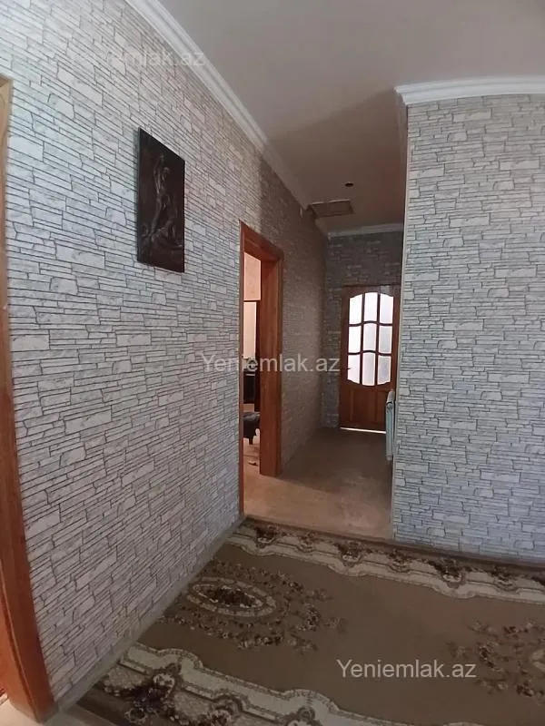 Satılır 5 otaqlı həyət evi 170 m²