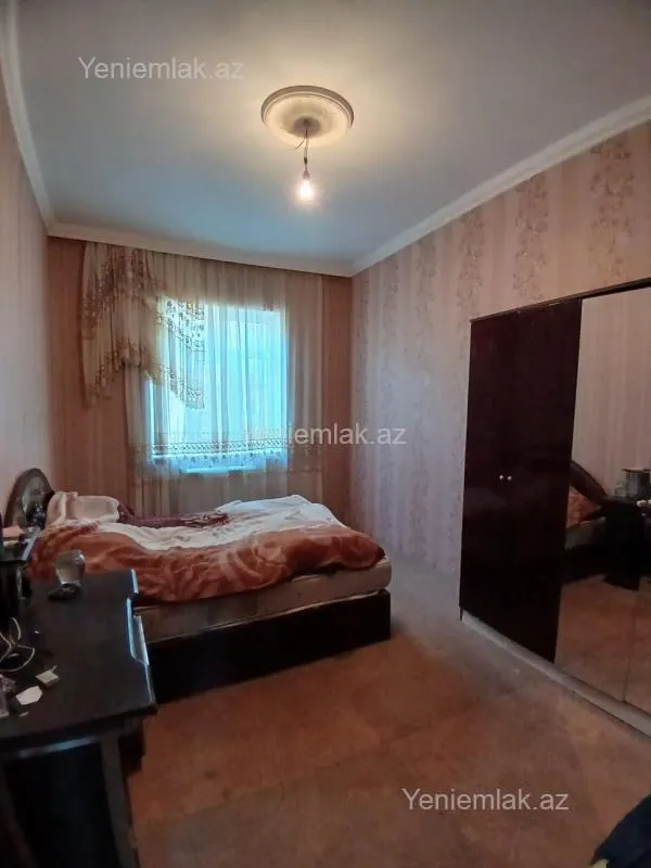 Satılır 5 otaqlı həyət evi 170 m²
