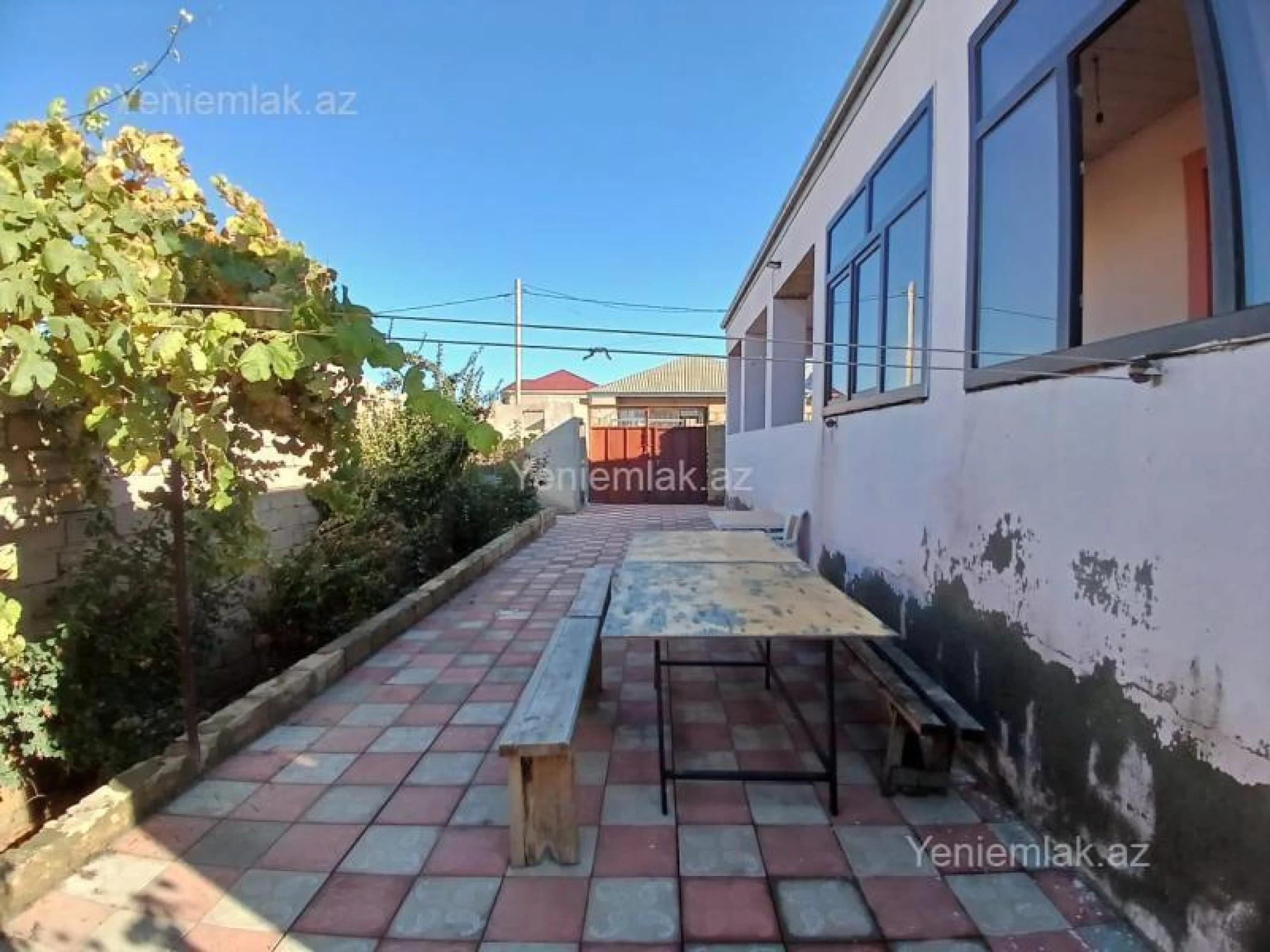 Satılır 5 otaqlı həyət evi 170 m²