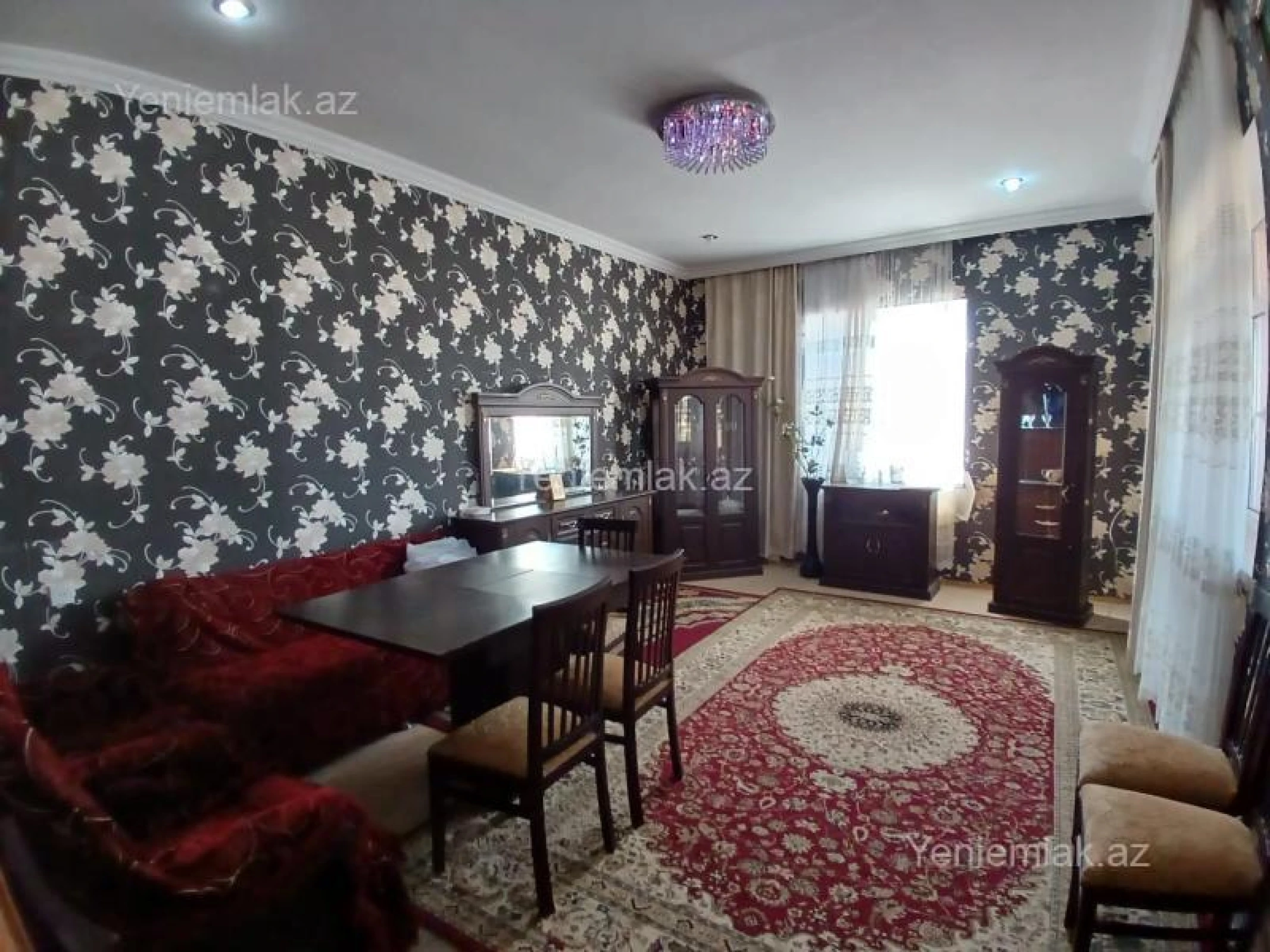 Satılır 5 otaqlı həyət evi 170 m²