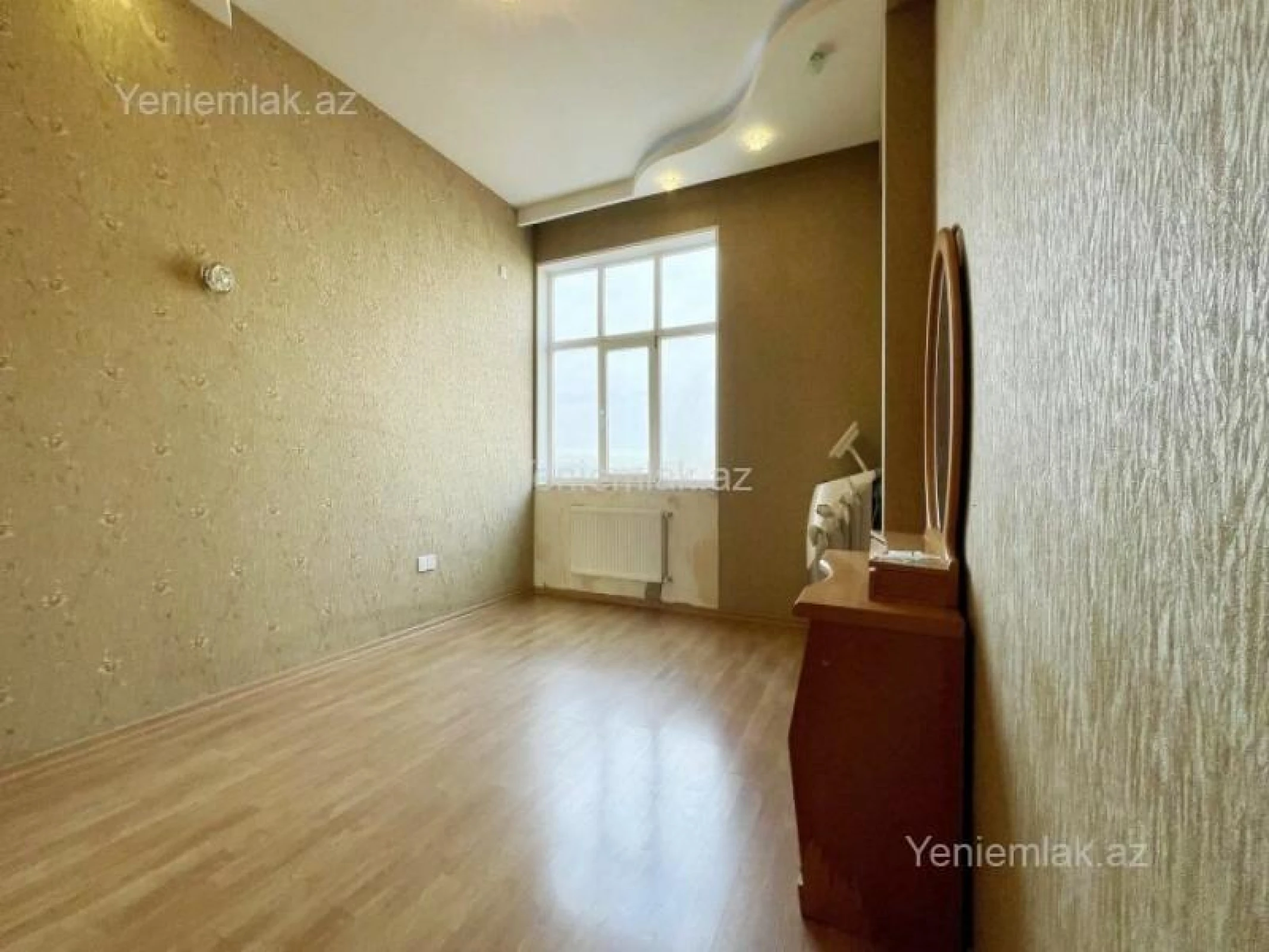 Satılır 3 otaqlı yeni tikili 110 m²