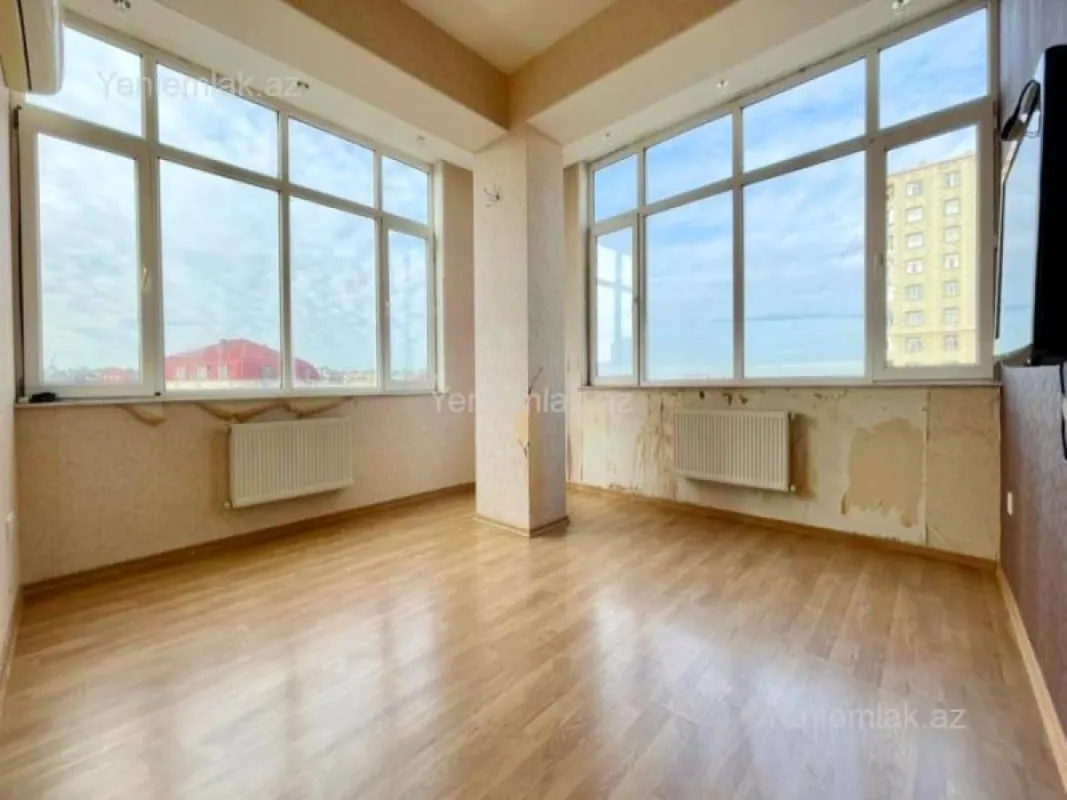 Satılır 3 otaqlı yeni tikili 110 m²