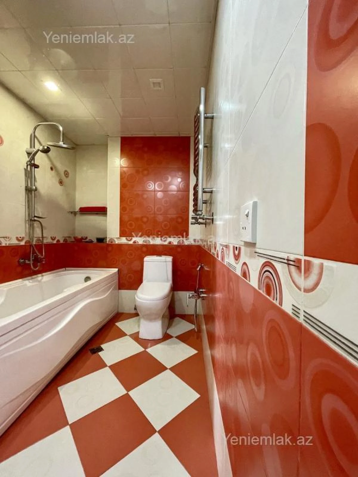 Satılır 3 otaqlı yeni tikili 110 m²