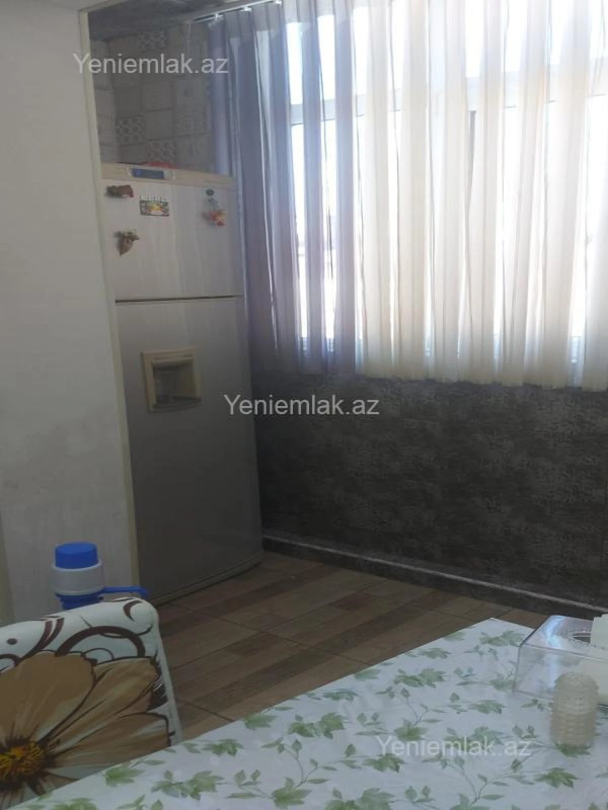 Satılır 4 otaqlı köhnə tikili 110 m²