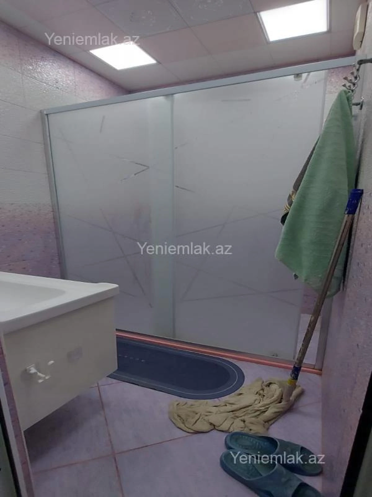 Satılır 4 otaqlı köhnə tikili 110 m²