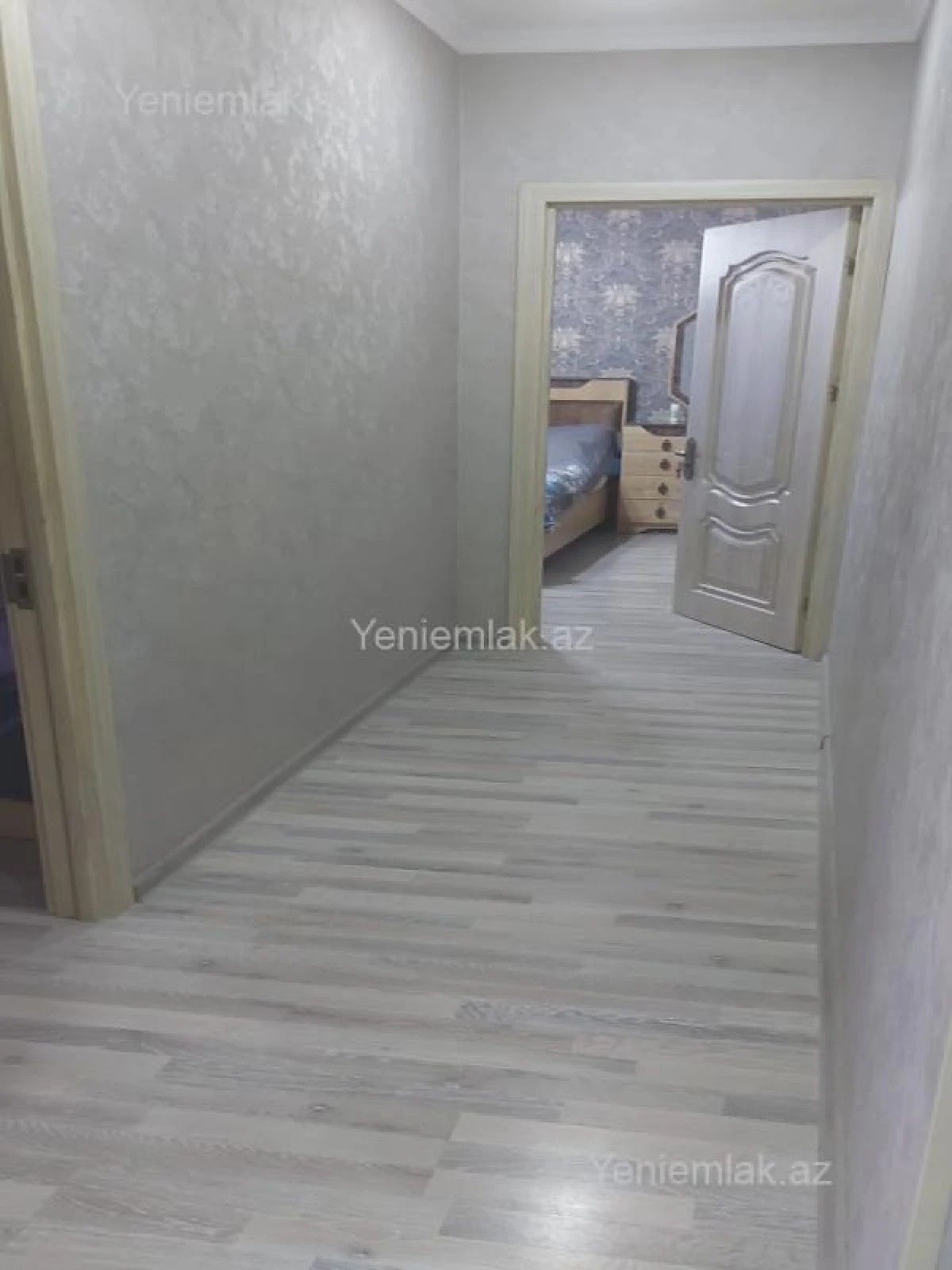 Satılır 4 otaqlı köhnə tikili 110 m²