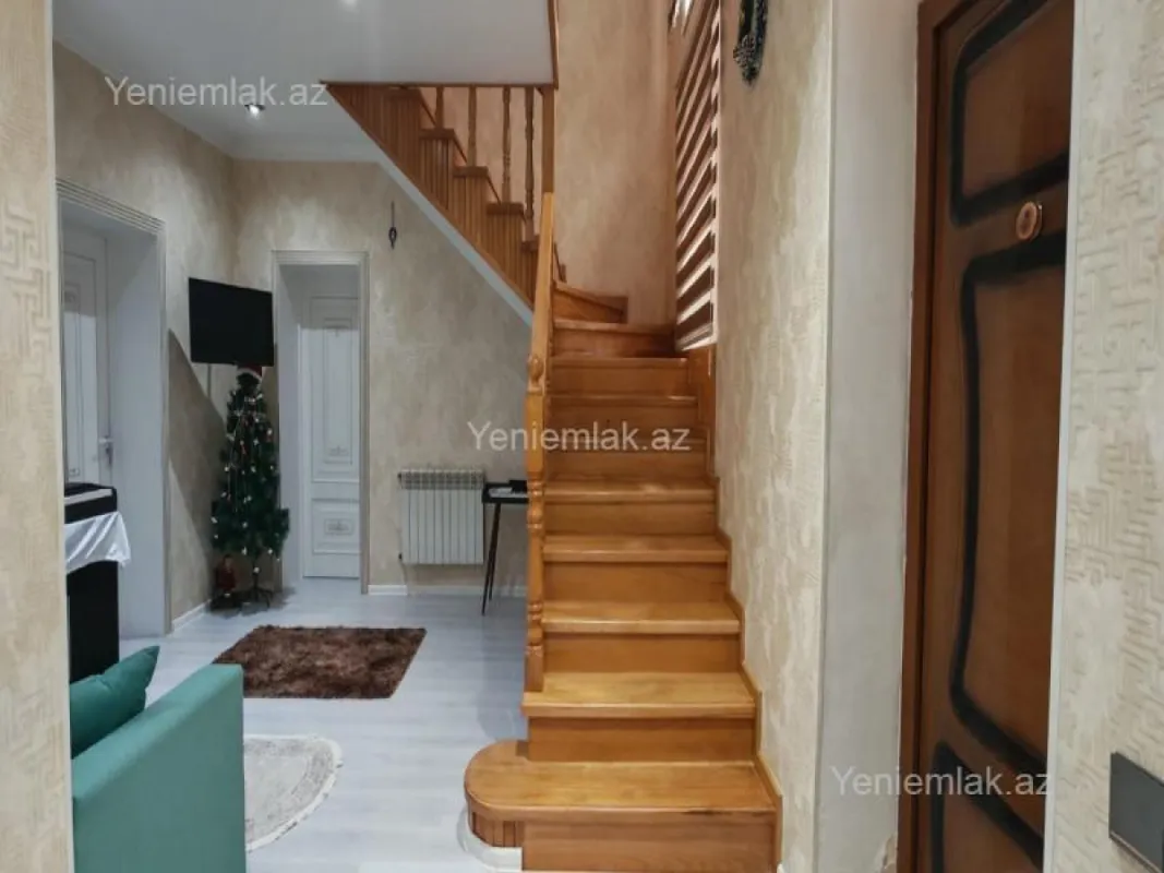 Satılır 5 otaqlı həyət evi 170 m²