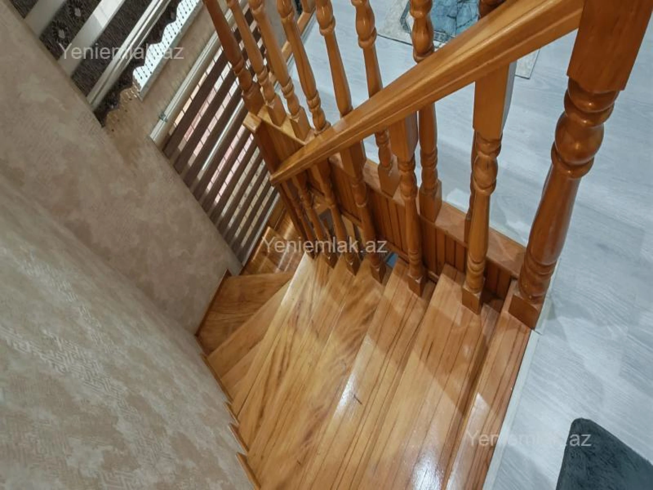 Satılır 5 otaqlı həyət evi 170 m²