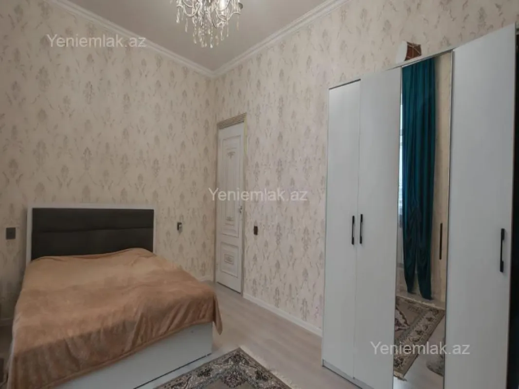 Satılır 5 otaqlı həyət evi 170 m²