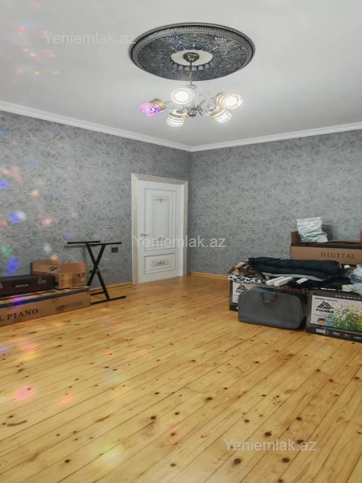 Satılır 5 otaqlı həyət evi 170 m²