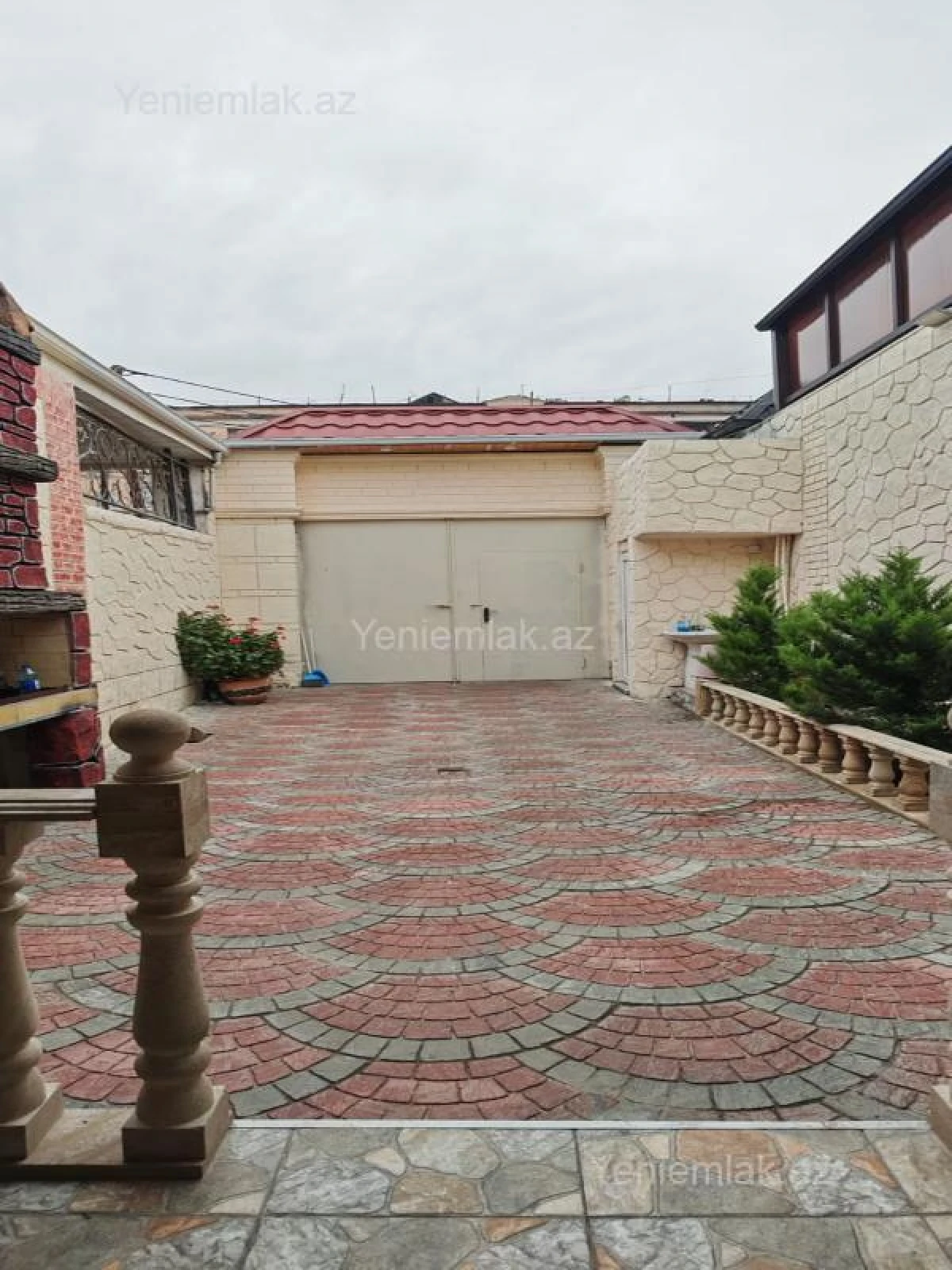 Satılır 5 otaqlı həyət evi 170 m²