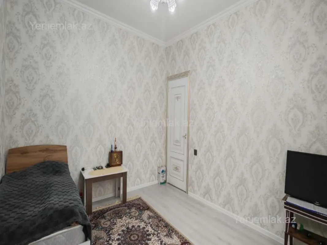 Satılır 5 otaqlı həyət evi 170 m²