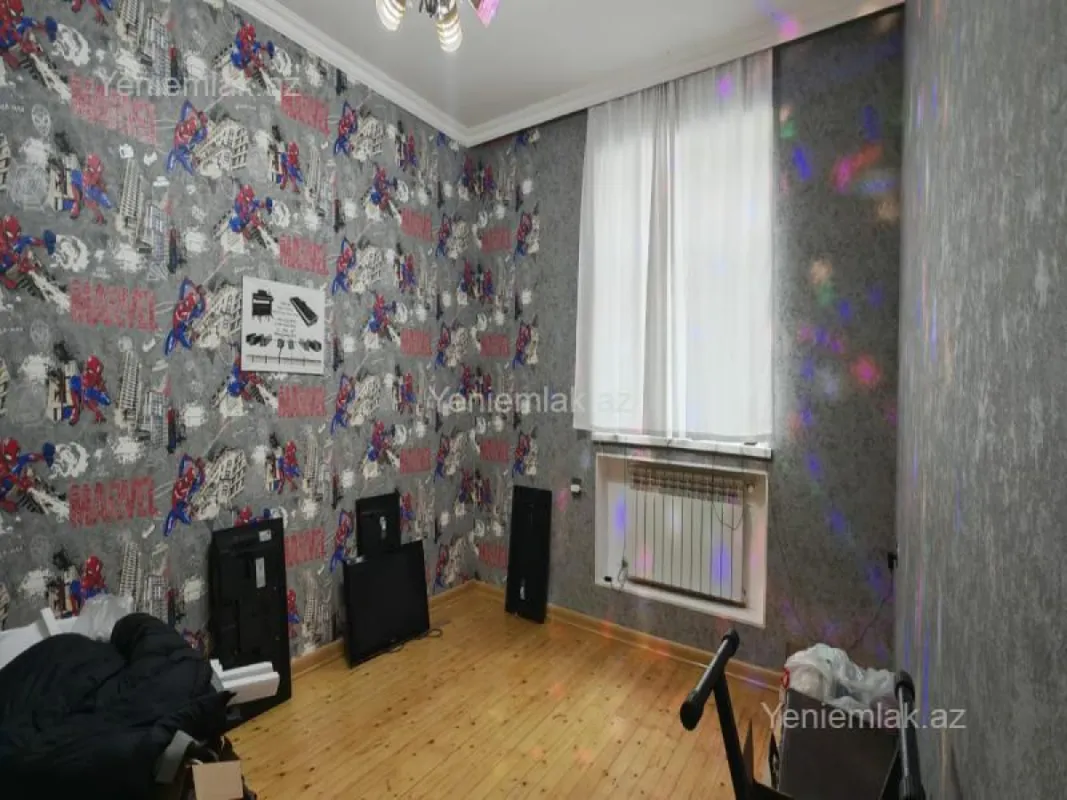 Satılır 5 otaqlı həyət evi 170 m²