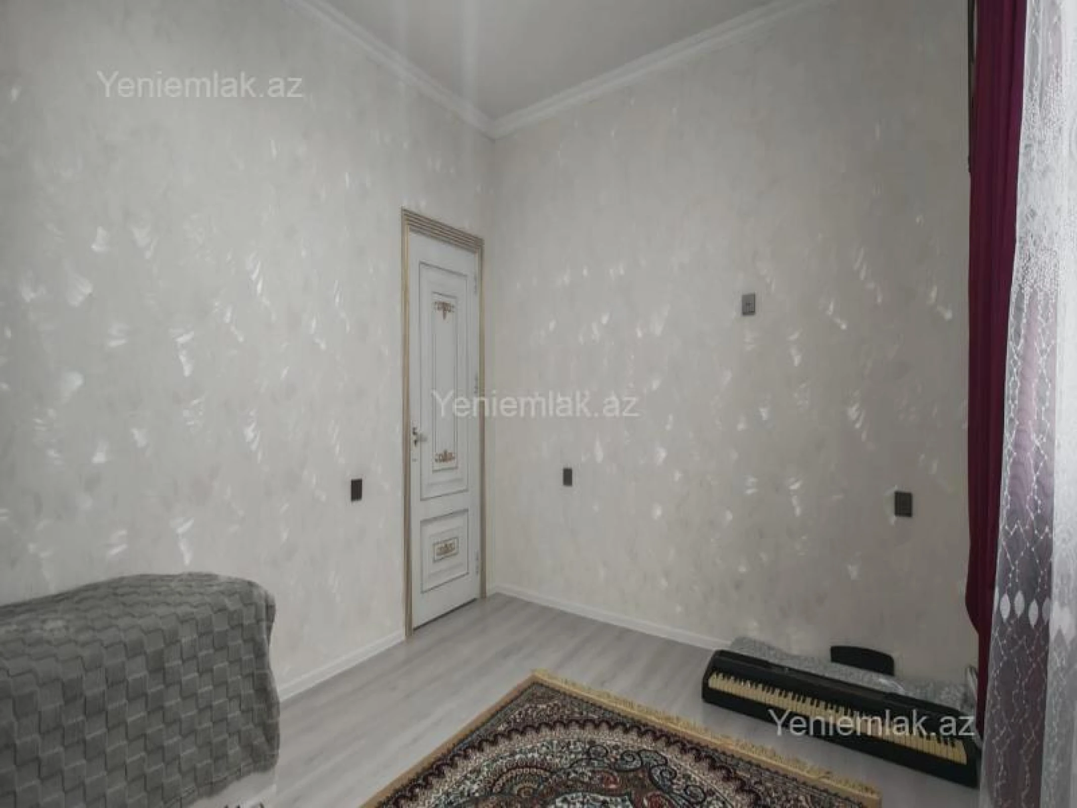 Satılır 5 otaqlı həyət evi 170 m²