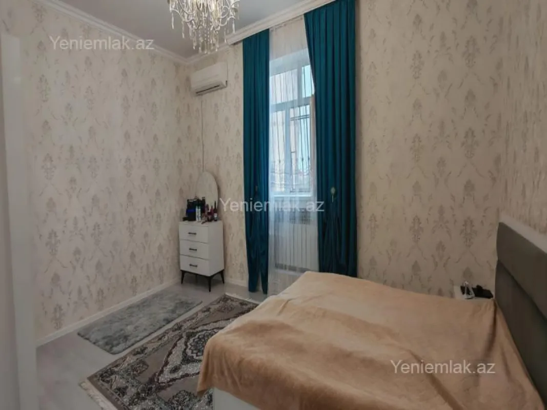 Satılır 5 otaqlı həyət evi 170 m²