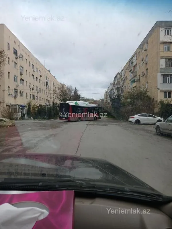 Satılır 3 otaqlı köhnə tikili 80 m²