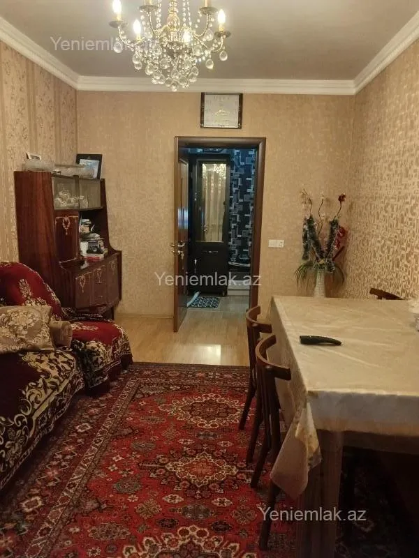 Satılır 3 otaqlı köhnə tikili 80 m²