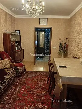 Satılır 3 otaqlı köhnə tikili 80 m²