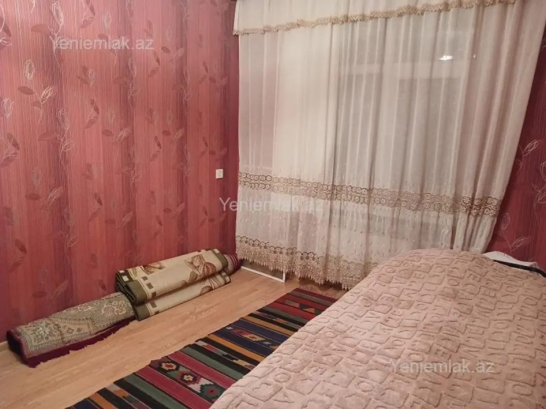 Satılır 3 otaqlı köhnə tikili 80 m²