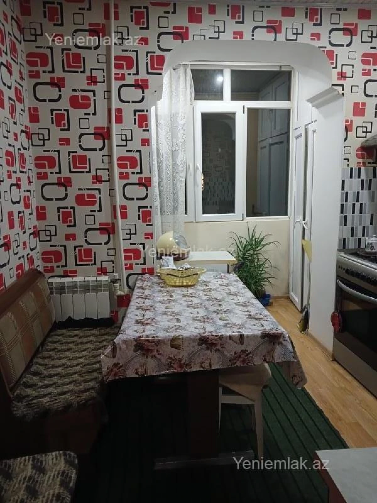 Satılır 3 otaqlı köhnə tikili 80 m²