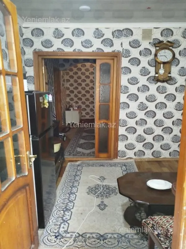 Satılır 3 otaqlı köhnə tikili 80 m²