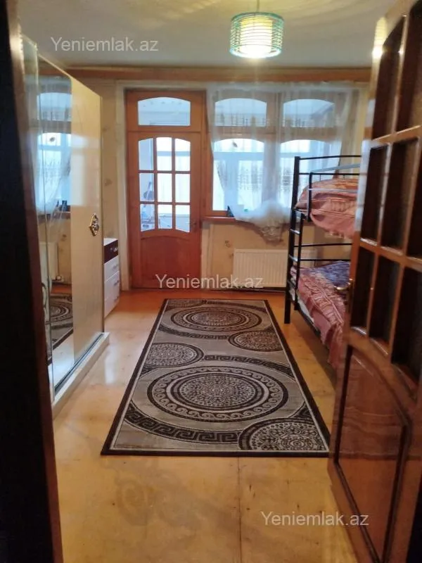 Satılır 3 otaqlı köhnə tikili 80 m²