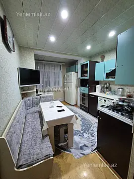 Satılır 5 otaqlı köhnə tikili 131 m²